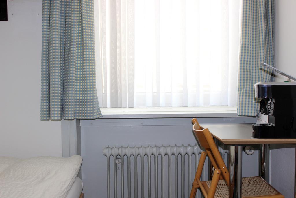 Hotel Muenchnerhof Basel Bilik gambar